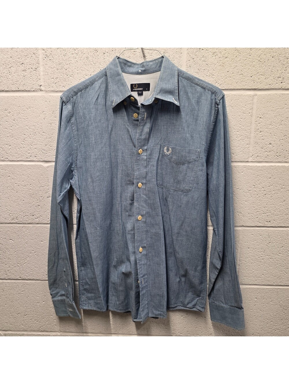 Fred Perry Shirt Men's Medium Button Long Sleeve Blue Preppy Cotton Denim 21x31